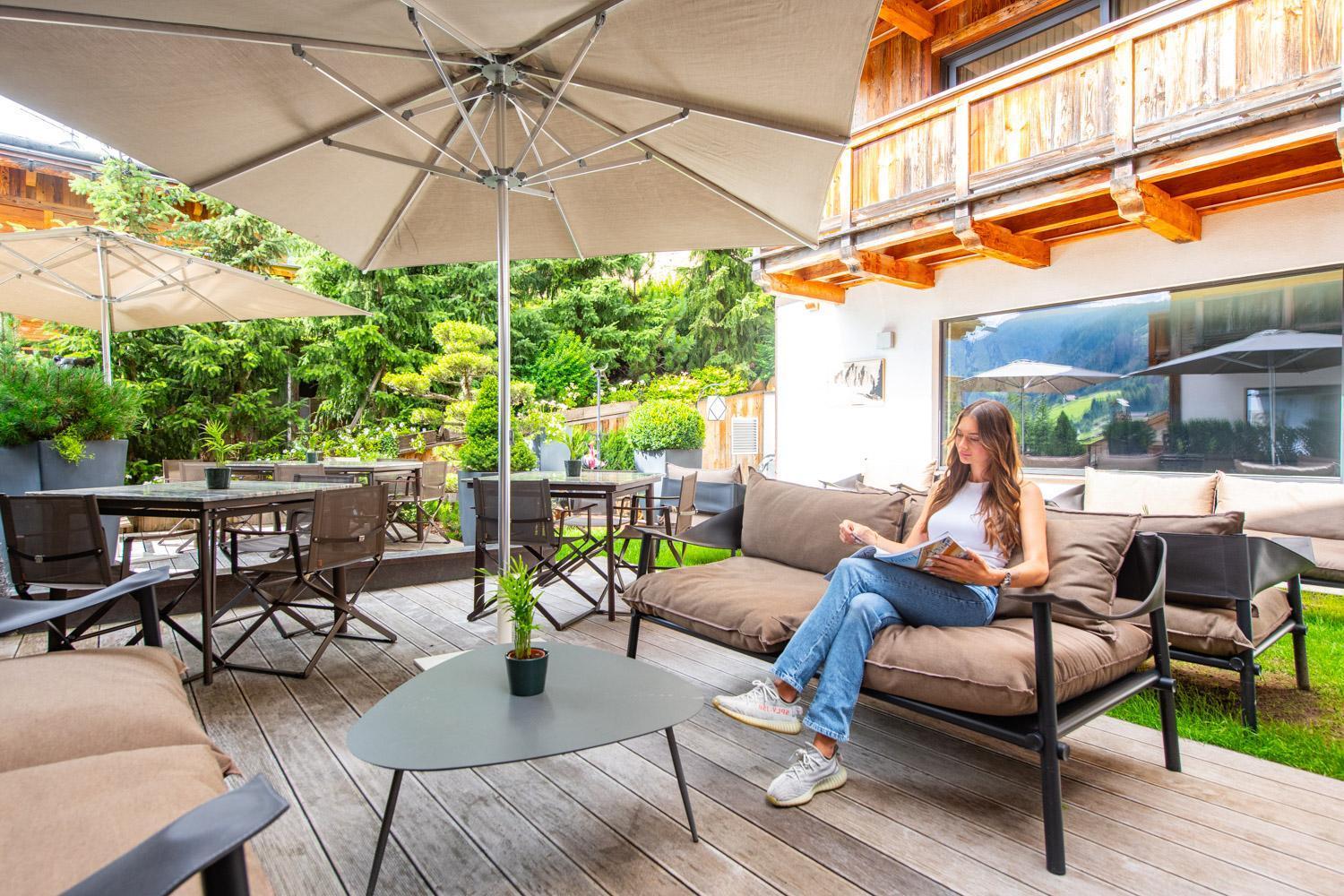 Hotel Montchalet Ortisei Esterno foto