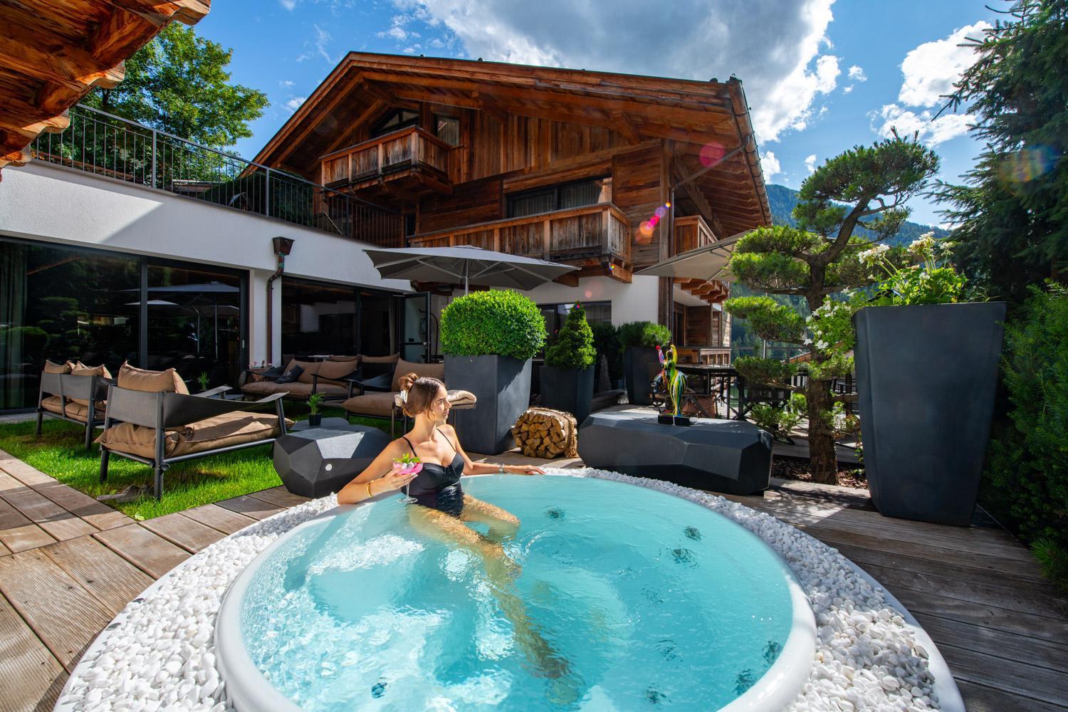 Hotel Montchalet Ortisei Esterno foto