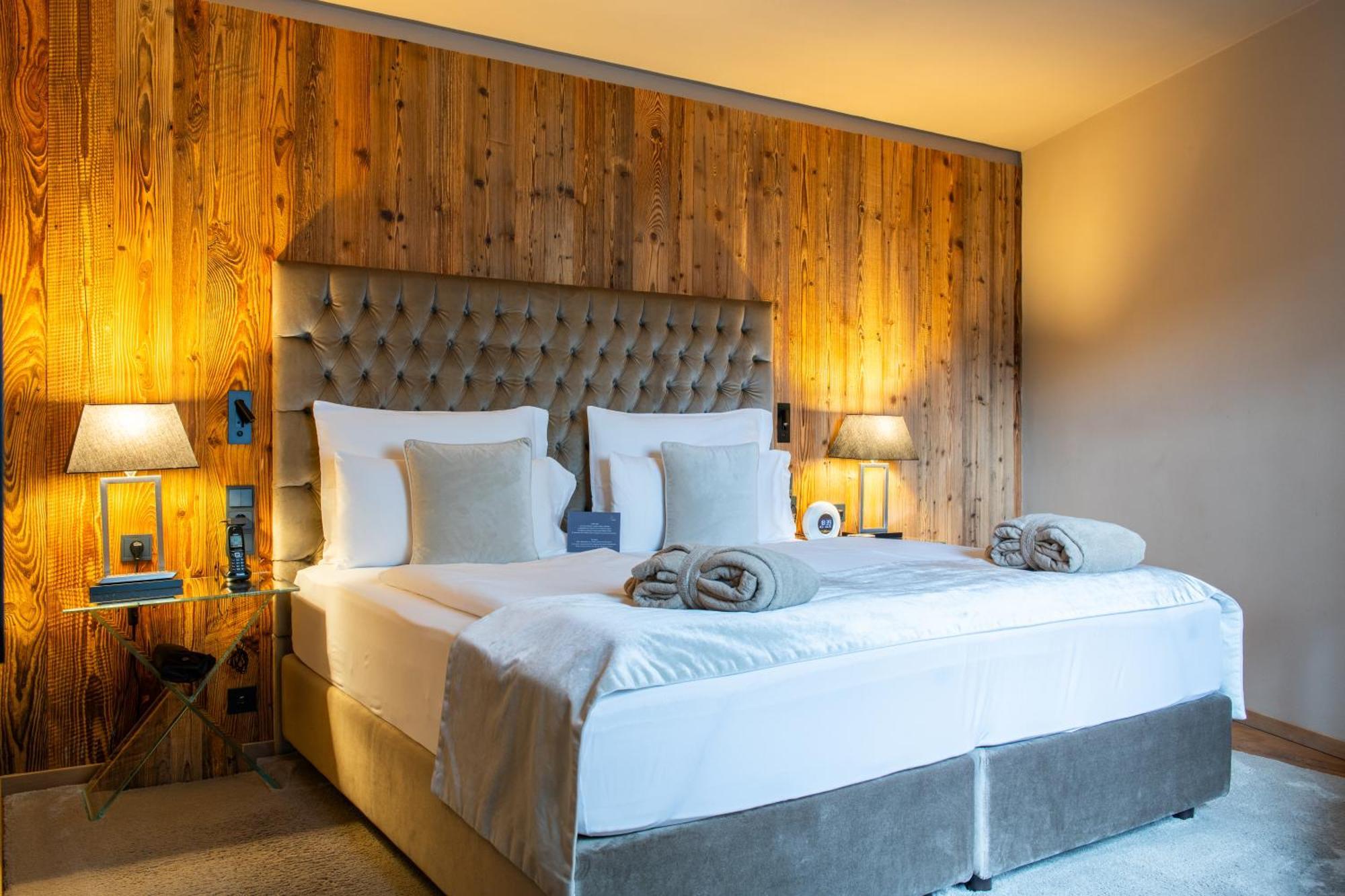 Hotel Montchalet Ortisei Esterno foto